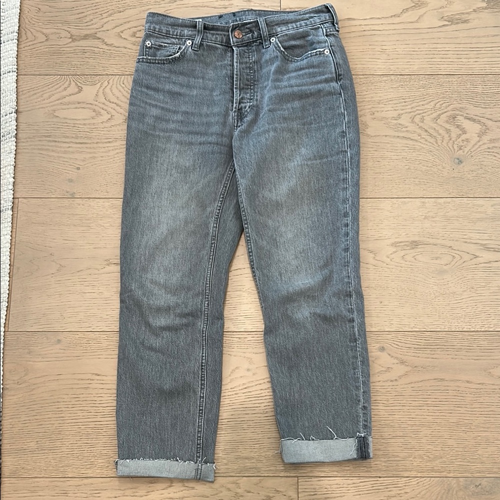 GAP Women’s Cheeky Straight high rise gray wash jeans
